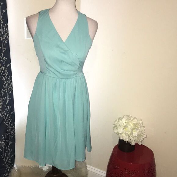 Lulu’s Sleeveless Dress with Exposed Zipper - Picture 1 of 8